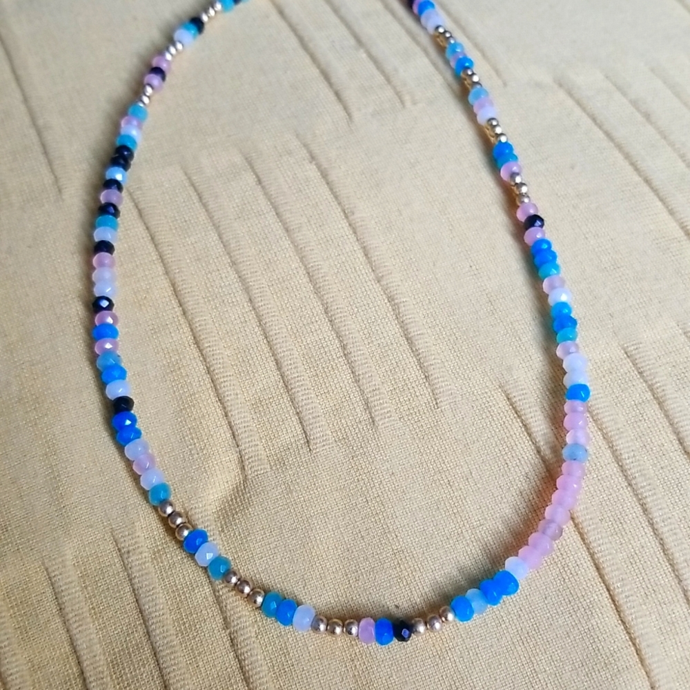 2 Necklaces - Picture 2 of 5